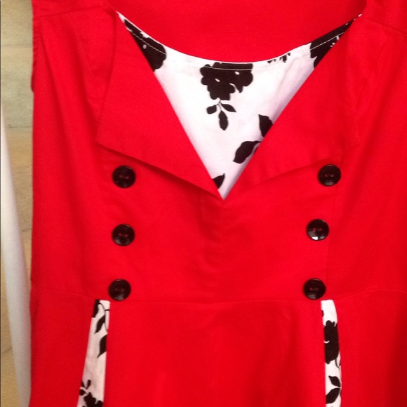 NWOT beautiful dress - Picture 2 of 2